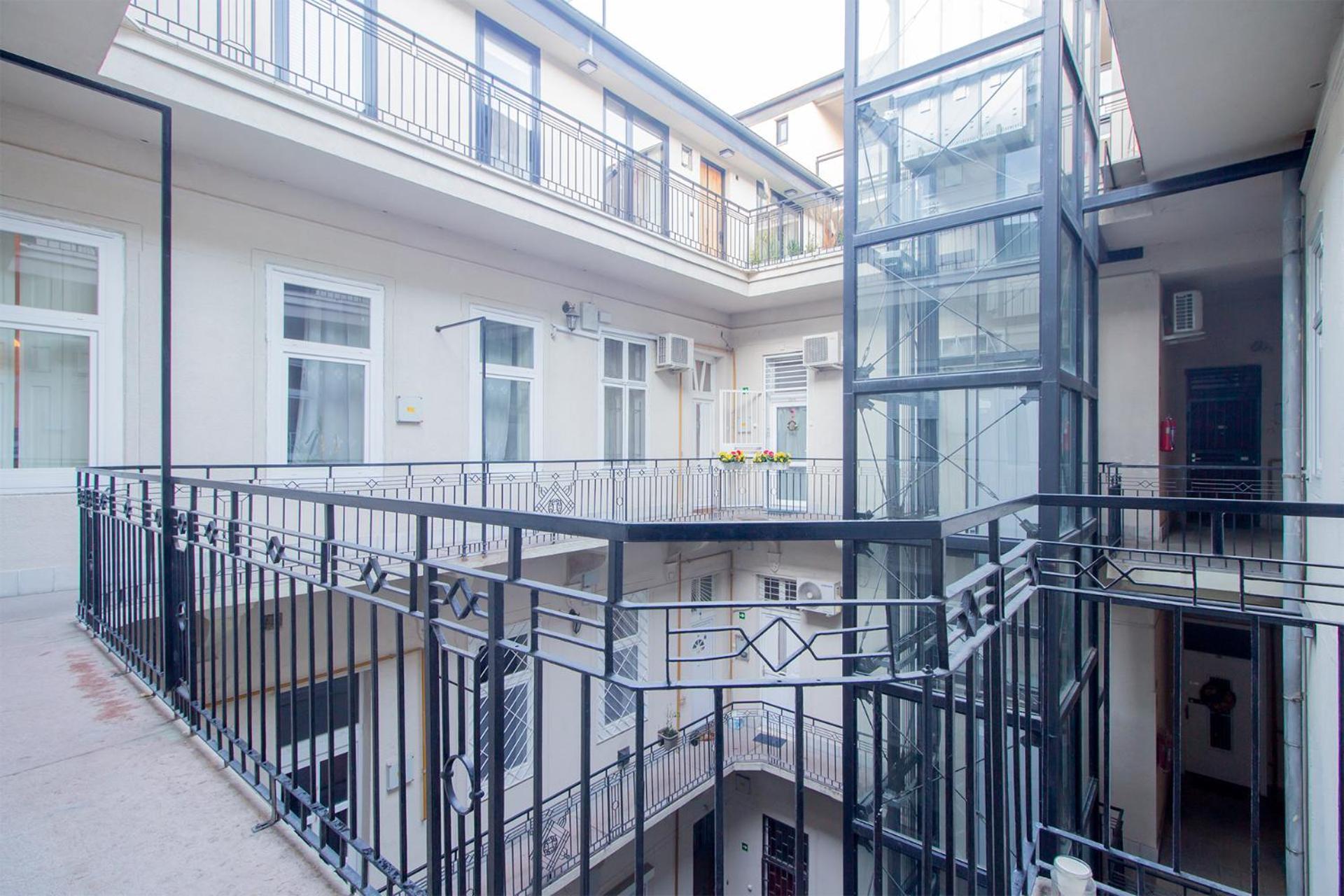 Kalvin 2Bdr Apartment With Ac Budapeşte Dış mekan fotoğraf